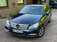 Gebraucht Mercedes C200 Elegance 136 PS (100 kW) 2012 Blau Limousine