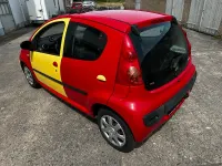 Gebraucht Peugeot 107 68 PS (50 kW) 2010 Andere farben Kleinwagen