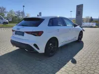 Używany Audi A3 S-Line 150 KM (110 kW) 2025 Biały Sedan/Limuzyna
