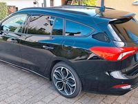 Gebraucht Ford Focus ST-Line 120 PS (88 kW) 2018 Schwarz Kombi