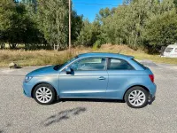 Gebraucht Audi A1 Attraction 86 PS (63 kW) 2010 Blau Kleinwagen