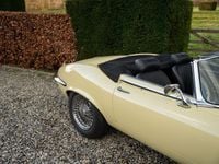 Second-hand Jaguar E-Type S 272 CP (200 kW) 1971 Bej Cabrio