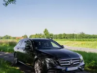 Gebraucht Mercedes E220 AMG line 194 PS (142 kW) 2016 Schwarz Limousine