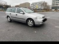 Gebraucht Opel Astra Edition 101 PS (74 kW) 1999 Silber Kombi