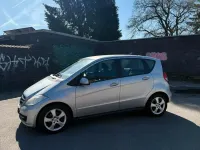 Gebraucht Mercedes A180 109 PS (80 kW) 2010 Silber Limousine
