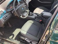 Usata BMW 318 2000 Verde Berlina