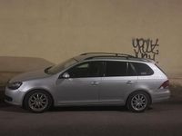 Gebraucht VW Golf VI 140 PS (102 kW) 2010 Silber Kleinwagen