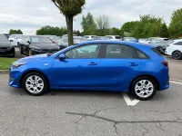Używany Kia Ceed Edition 7 101 KM (74 kW) 2022 Niebieski Hatchback