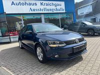 Gebraucht VW Jetta Match 105 PS (77 kW) 2012 Blau Limousine