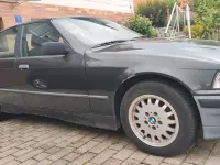 Gebraucht BMW 318 115 PS (84 kW) 1992 Limousine