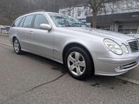 Gebraucht Mercedes E240 Avantgarde 177 PS (130 kW) 2005 Silber Kombi