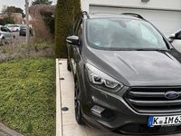 Gebraucht Ford Kuga ST-Line 150 PS (110 kW) 2017 Grau SUV