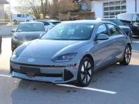 Gebraucht Hyundai Ioniq 6 36 kW (50 PS) 2024 Transmission blue pearl Limousine