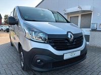 Gebraucht Renault Trafic 95 PS (69 kW) 2017 Silber Van / Kleinbus