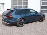 Gebraucht Volvo V90 CC Plus 250 PS (183 kW) 2024 Blau Kombi