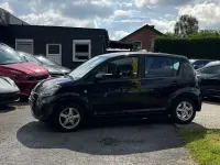 Gebraucht Daihatsu Sirion 69 PS (50 kW) 2009 Schwarz Kleinwagen