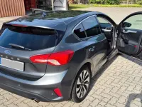 Gebraucht Ford Focus Cool & Connect 125 PS (91 kW) 2019 Grau Limousine