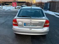 Gebraucht Opel Astra 75 PS (55 kW) 1998 Silber Limousine
