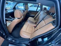 Gebraucht BMW 318 143 PS (105 kW) 2009 Schwarz Kombi