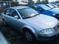 Usata VW Passat 115 CV (84 kW) 2000 Argento Berlina