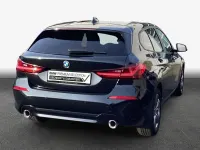 Gebraucht BMW 118 Advantage 150 PS (110 kW) 2022 Saphirschwarz metallic Kleinwagen