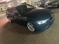 Gebraucht BMW 320 M Sport 190 PS (139 kW) 2017 Blau Kombi