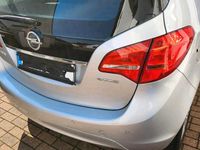 Gebraucht Opel Meriva 120 PS (88 kW) 2015 Silber Van / Kleinbus