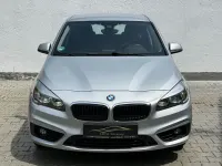 Gebraucht BMW 218 Active Tourer Basis 136 PS (100 kW) 2017 Silber Van / Kleinbus