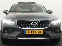 Gebraucht Volvo V60 CC Pro 252 PS (185 kW) 2021 Grau Kombi