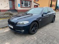 Gebraucht BMW 525 Sport Line 204 PS (150 kW) 2011 Blau Kombi