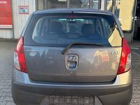 Gebraucht Hyundai i10 67 PS (49 kW) 2009 Grau Kleinwagen
