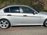 Gebraucht BMW 318 129 PS (94 kW) 2005 Silber Limousine