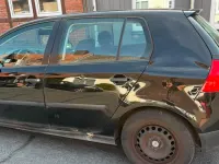 Gebraucht VW Golf V 75 PS (55 kW) 2004 Schwarz Kleinwagen