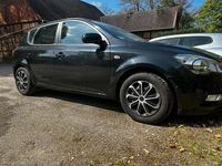 Usata Kia Ceed 90 CV (66 kW) 2010 Nero Utilitaria