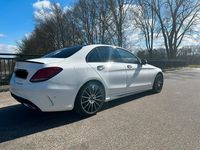 Gebraucht Mercedes C400 333 PS (244 kW) 2015 Weiß Limousine