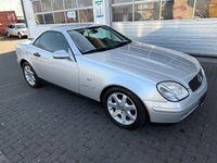 Gebraucht Mercedes SLK230 193 PS (141 kW) 1999 Silber Cabrio