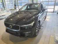 Używany Volvo XC60 Core 197 KM (144 kW) 2023 Czarny SUV