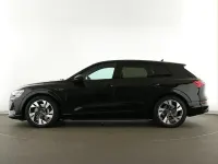 Gebraucht Audi e-tron S-Line 300 kW (408 PS) 2023 Mythosschwarz metallic SUV