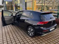Gebraucht VW Golf VIII 131 PS (96 kW) 2023 Schwarz Limousine