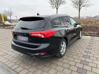 Gebraucht Ford Focus 120 PS (88 kW) 2021 Schwarz Kombi