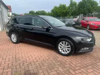 Gebraucht VW Passat Comfortline 120 PS (88 kW) 2018 Deep black (metallic) Kombi
