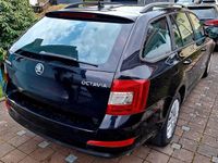 Gebraucht Skoda Octavia Ambition 150 PS (110 kW) 2014 Schwarz Kleinwagen