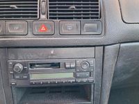 Gebraucht VW Golf IV 90 PS (66 kW) 2001 Schwarz Kleinwagen