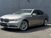 Gebraucht BMW 730 Sport Line 265 PS (194 kW) 2018 Silber Limousine