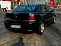 Second-hand Opel Vectra 122 CP (89 kW) 2005 Negru Break