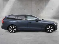 Gebraucht Volvo V60 Ultra 455 PS (334 kW) 2025 Blau Kombi