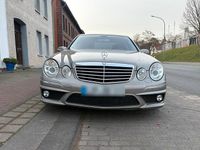 Second-hand Mercedes E240 177 CP (130 kW) 2005 Gri Berlinǎ