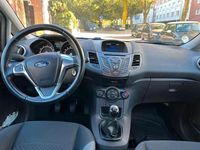 Gebraucht Ford Fiesta SYNC Edition 80 PS (58 kW) 2016 Schwarz Limousine