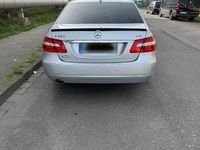 Gebraucht Mercedes E200 184 PS (135 kW) 2009 Silber Limousine