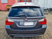 gebraucht BMW 320 d DPF Touring Automatik